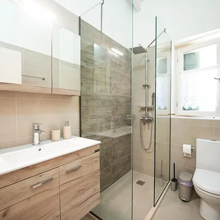 Apartment Lagadia Stone House *