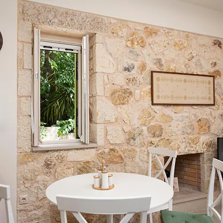 Lagadia Stone House Áyios Nikítas