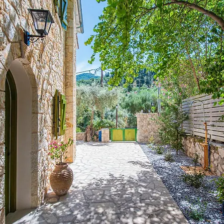 Lagadia Stone House Áyios Nikítas
