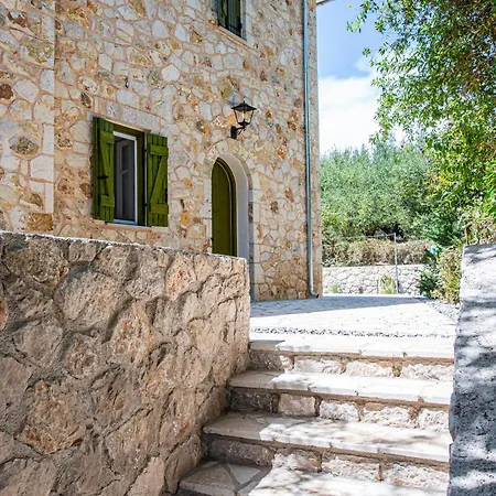 Apartment Lagadia Stone House *