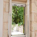 Lagadia Stone House شقة *