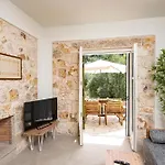 شقة Lagadia Stone House Áyios Nikítas