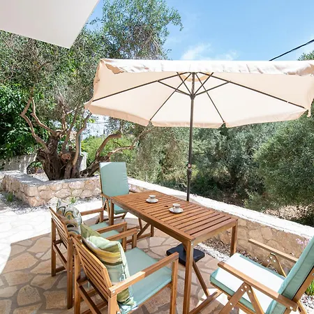 Lagadia Stone House * Áyios Nikítas