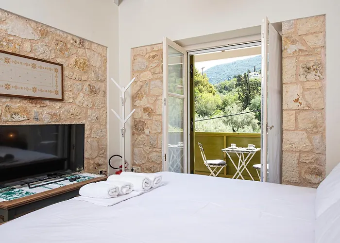 Apartment Lagadia Stone House Agios Nikitas