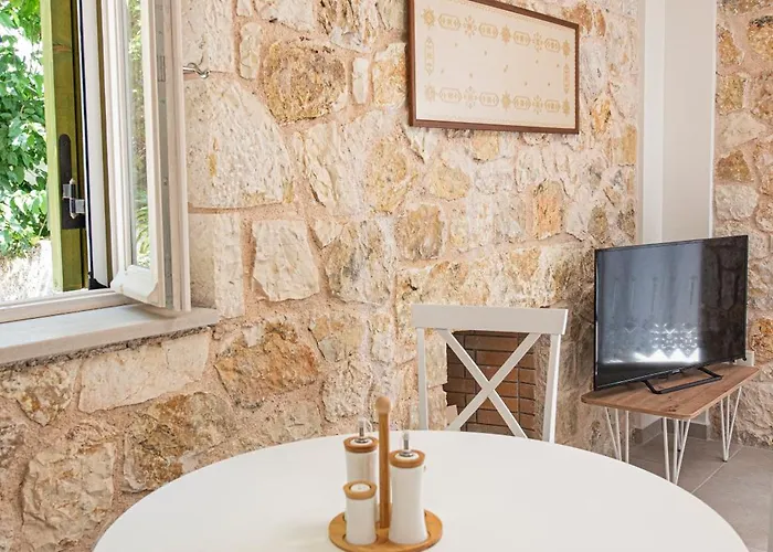 Lagadia Stone House Apartment